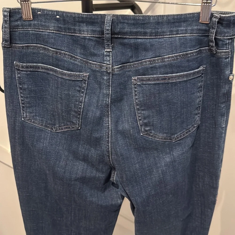 Chico's  Women's Girlfriend Blue Floral Embroidered Ankle Cropped Jeans Size 8R - Picture 15 of 15
